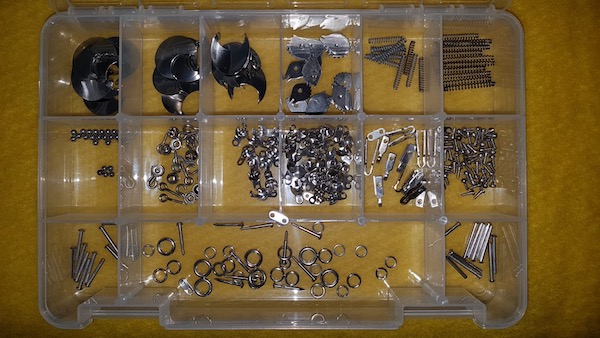 Abu Garcia Ambassadeur 5000 Reel Parts - plates with screws